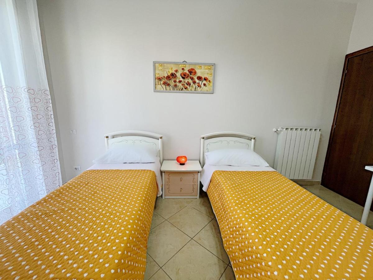 Flavia Apartment Castellammare di Stabia Exterior photo